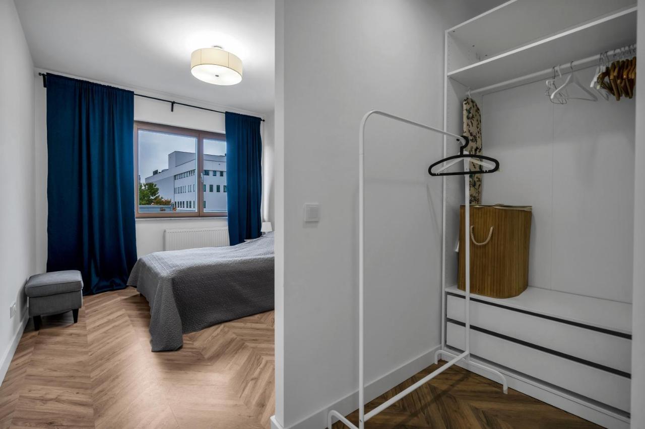 Business District Apartment - Parking, Balcony By Rentujemy Varsovie Extérieur photo