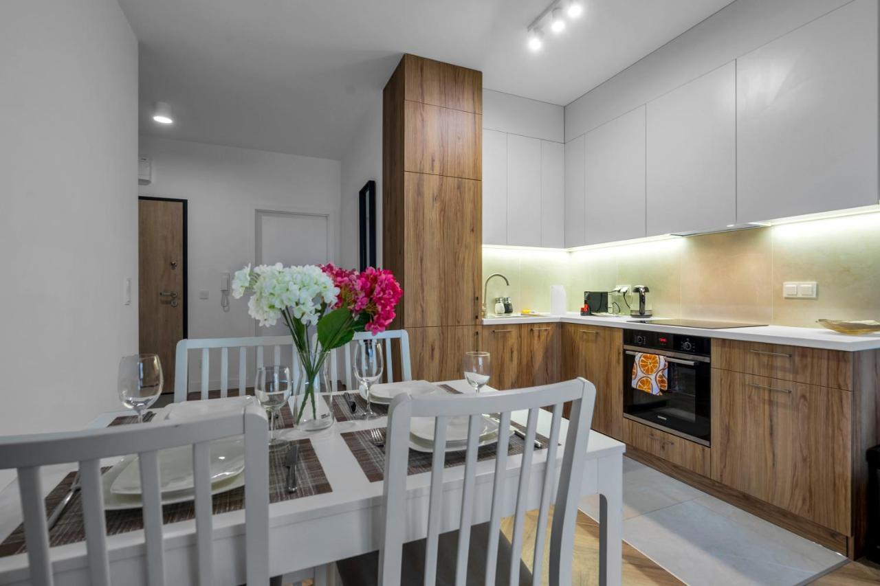 Business District Apartment - Parking, Balcony By Rentujemy Varsovie Extérieur photo