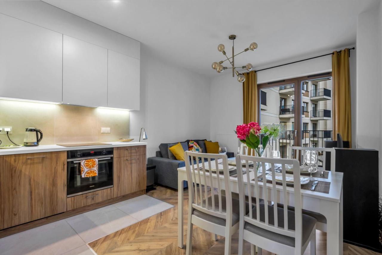Business District Apartment - Parking, Balcony By Rentujemy Varsovie Extérieur photo