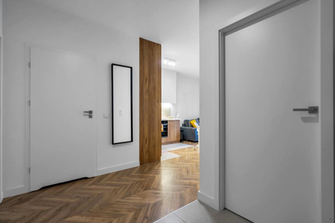Business District Apartment - Parking, Balcony By Rentujemy Varsovie Extérieur photo